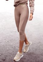 Bench. Caprilegging