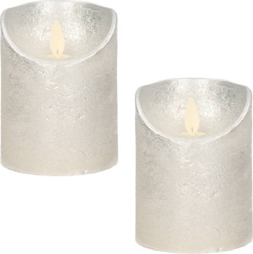 Anna's Collection 2x Zilveren Led Kaarsen / Stompkaarsen 10 Cm - Luxe Kaarsen Op Batterijen Met Bewegende Vlam